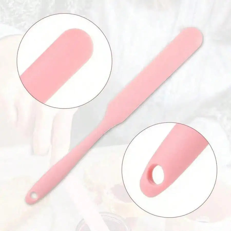 Random Color Food Scraper Non-Stick Heat-Resistant Kitchen Utensil for Home and Professional Baking 1 Piece