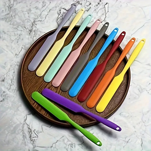 Random Color Food Scraper Non-Stick Heat-Resistant Kitchen Utensil for Home and Professional Baking 1 Piece