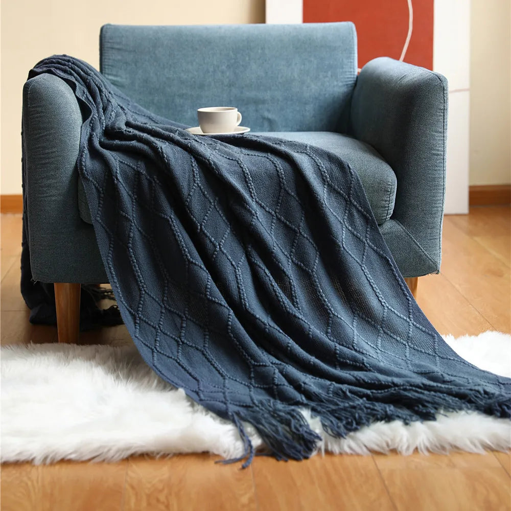 Oversized Vintage Farmhouse Knitted Throw Blanket with Tassels